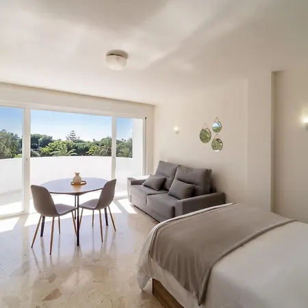 Estudio Coronado Piscina Y Playa * Marbella